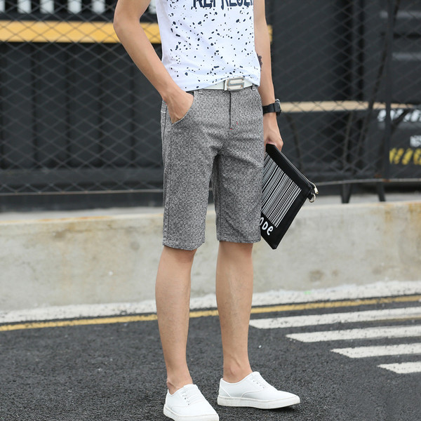 Pantaloni scurti si pantaloni eleganti in doua culori