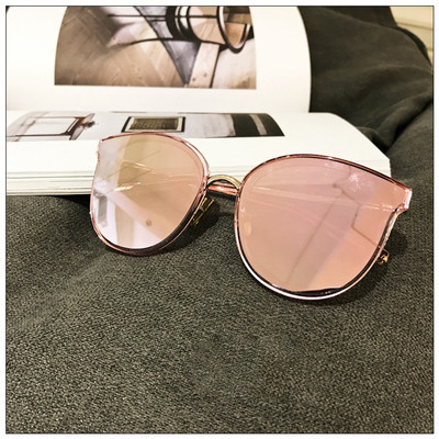Γυναικεία μοντέρνα γυαλιά ηλίου σε τρία χρώματα