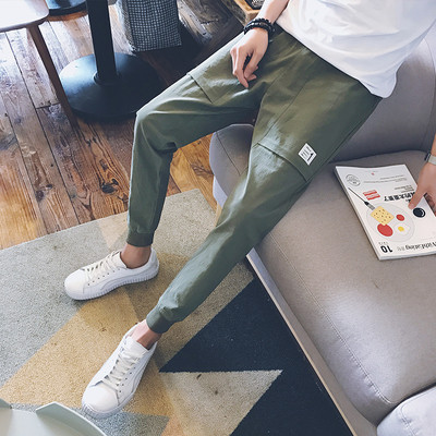 Pantaloni sport barbati in trei modele