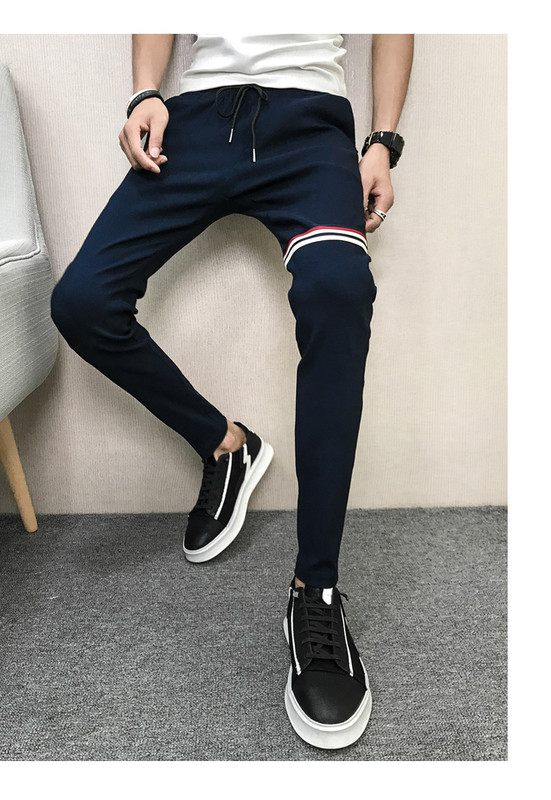 Casual αντρικά παντελόνια με έγχρωμες λωρίδες σε μαύρο και μπλε χρώμα