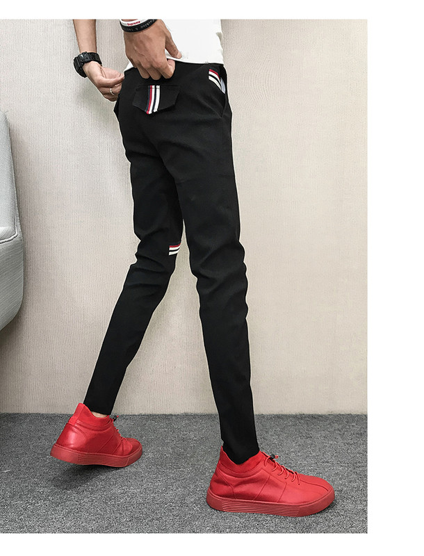 Casual αντρικά παντελόνια με έγχρωμες λωρίδες σε μαύρο και μπλε χρώμα