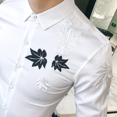 Cămașă elegantă pentru bărbați cu broderie colorată în două culori