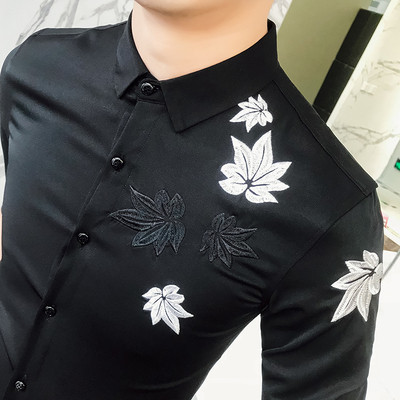 Cămașă elegantă pentru bărbați cu broderie colorată în două culori