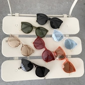 Ochelari moderni in mai multe culori