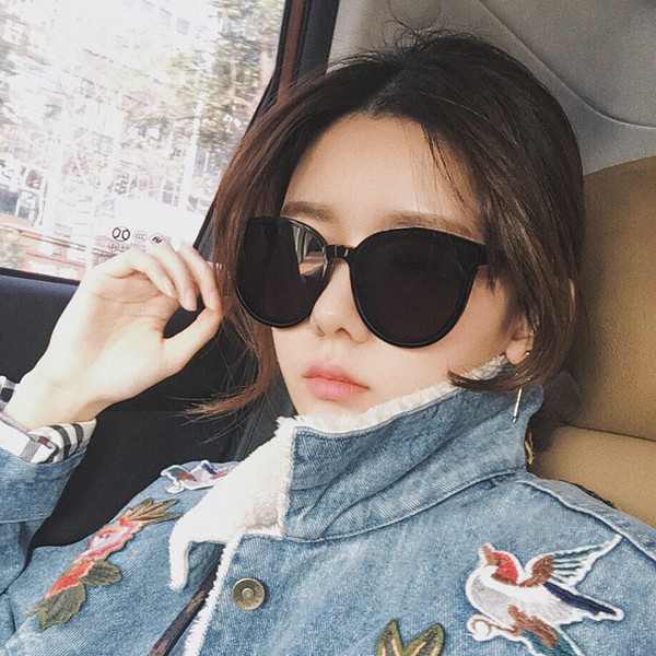 Ochelari moderni in mai multe culori