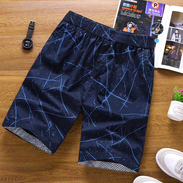 Pantaloni scurți pentru bărbați actuali în diferite modele