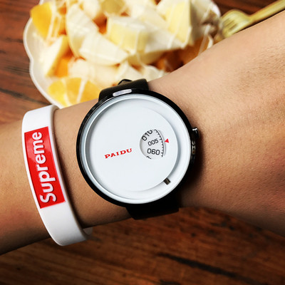 Ρολόι με  δερμάτινο λουρί κατάλληλο για γυναίκες και άνδρες