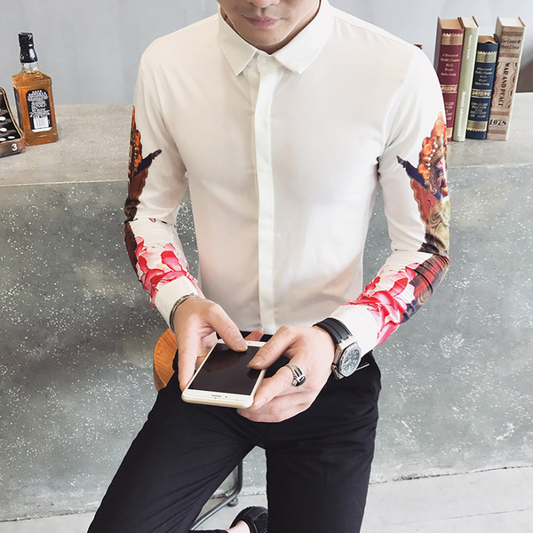 Cămașă modernă pentru bărbați cu aplicație colorată pe mâneci în alb