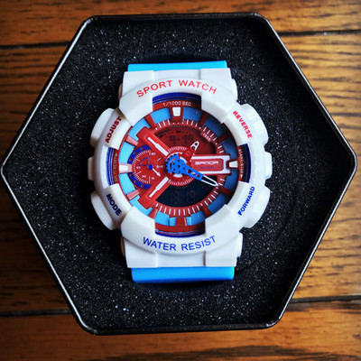 Ceas rezistent la apa in mai multe culori pentru barbati si femei