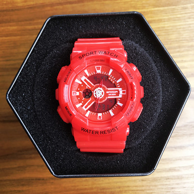 Ceas rezistent la apa in mai multe culori pentru barbati si femei