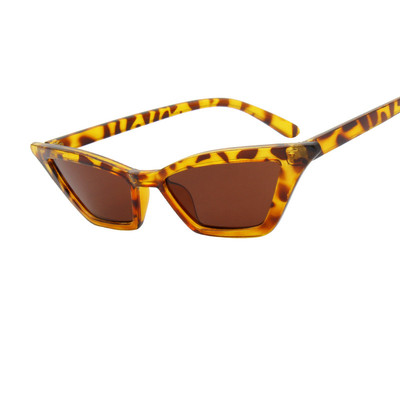 Ochelari moderni pentru femei într-o formă non-standard - mai multe culori