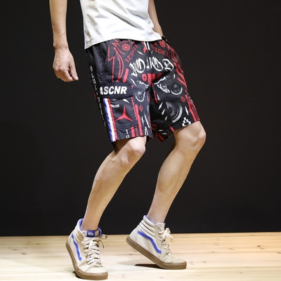 Μοντέρνα ανδρικά σορτς σε διάφορα μοντέλα