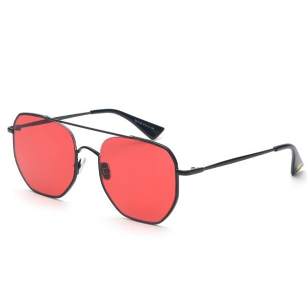 Ενδιαφέρουσα γυαλιά ηλίου σε διάφορα χρώματα