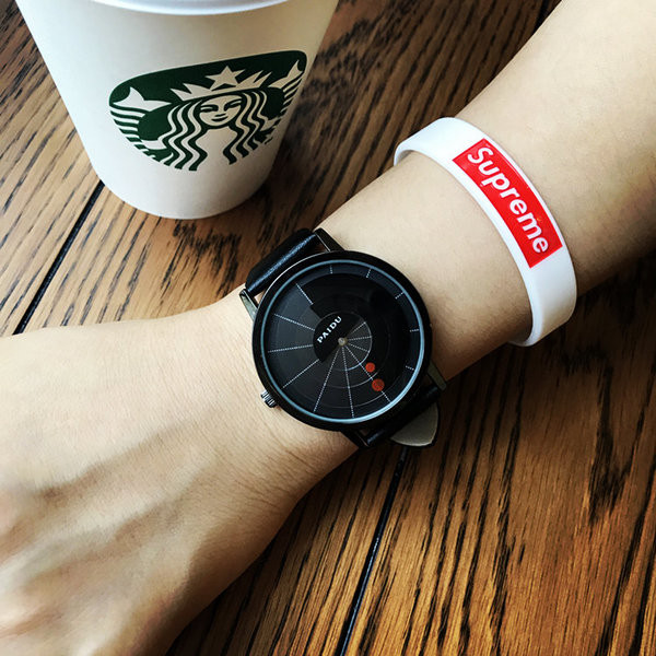 Мъжки часовник в три цвята с кожена каишка