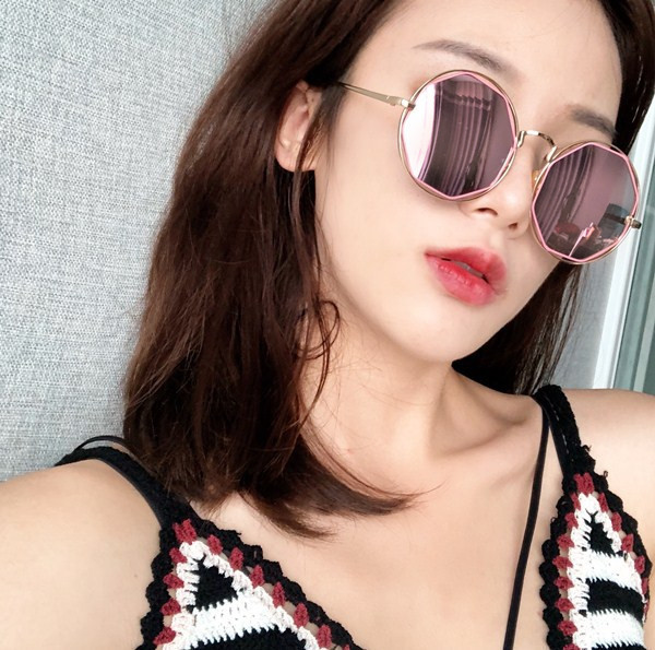 Μοντέρνα γυναικεία γυαλιά  - διάφορα χρώματα