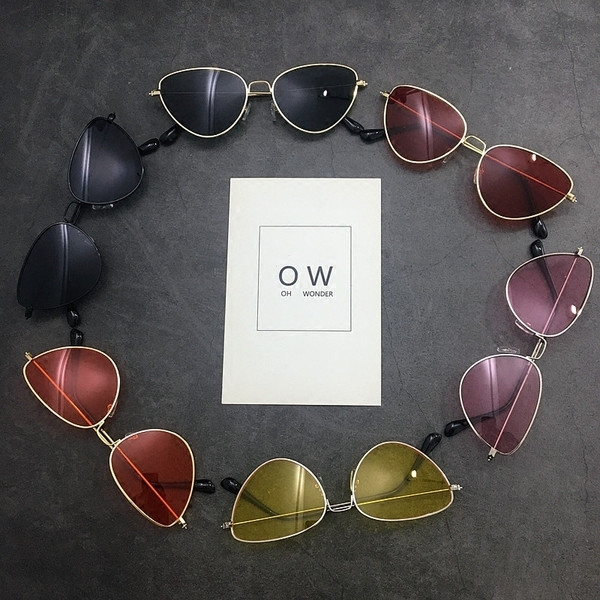 Μοντέρνα γυναικεία γυαλιά ηλίου σε σχήμα γάτας