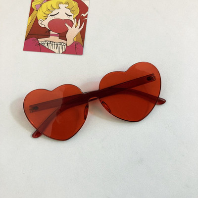 Γυναικεία γυαλιά ηλίου σε σχήμα καρδιάς