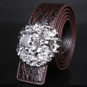 Ανδρική ζώνη σε διάφορα μοντέλα με διαφορετικές πόρπες