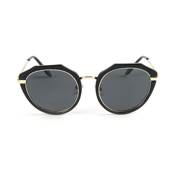 Κομψά γυναικεία γυαλιά σε διάφορα χρώματα