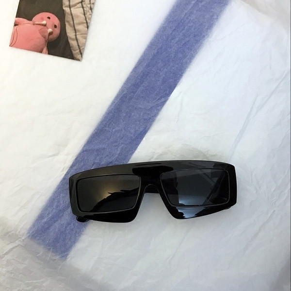 Ochelari de soare dama in mai multe culori - tip masca