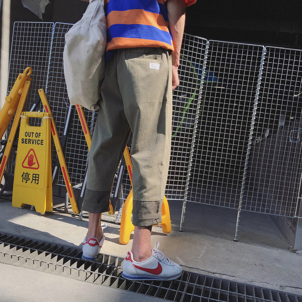 Καθημερινό ανδρικό  παντελόνι σε πράσινο και μπεζ χρώμα