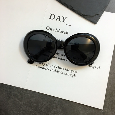 Κγυναικεία γυαλιά ηλίου σε στρογγυλό σχήμα - διάφορα χρώματα