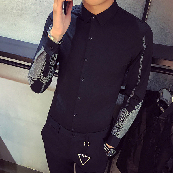 Cămașă modernă pentru bărbați cu broderie colorată pe mâneci