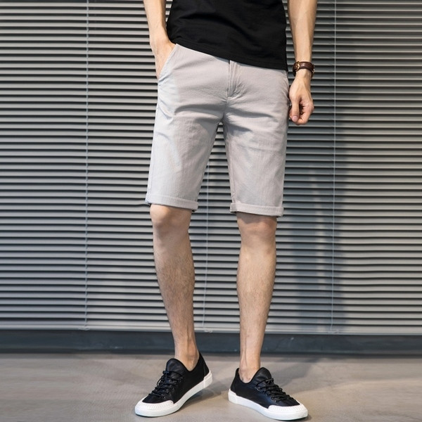 Pantaloni scurți stilați pentru bărbați în trei culori