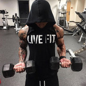 Ανδρικό αμάνικο με κουκούλα σε μερικά μοντέλα