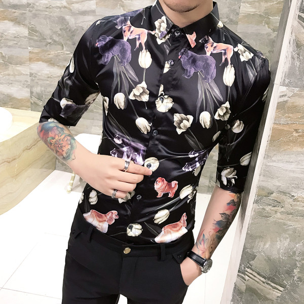 Cămașă bărbătească din satin cu motive florale în alb-negru