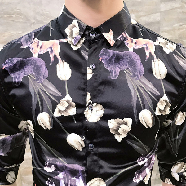 Cămașă bărbătească din satin cu motive florale în alb-negru