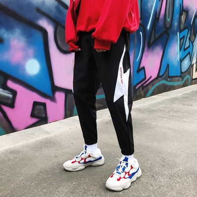 Αθλητικά αντρικά παντελόνια με μαύρο και κόκκινο χρώμα