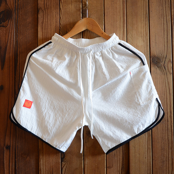 Pantaloni scurți pentru bărbați în mai multe culori