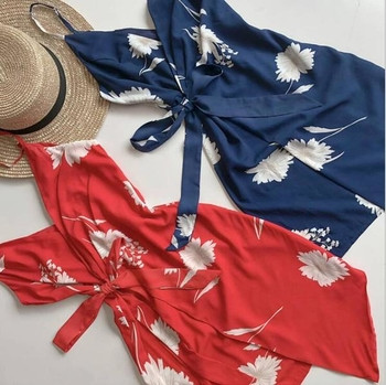 Κομψή γυναικεία φόρμα με V-ντεκολτέ και floral μοτίβα σε κόκκινο και μπλε χρώμα