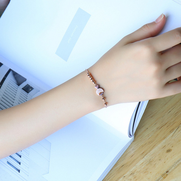 Κομψό βραχιόλι κυρίες κατάλληλο για καθημερινή ζωή