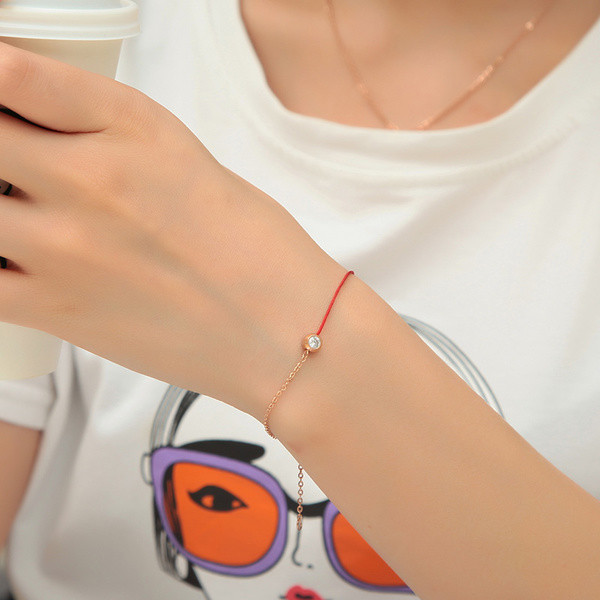 Brățară de damă modernă