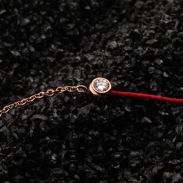 Brățară de damă modernă