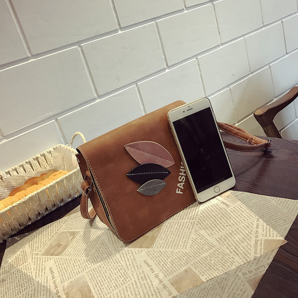 Geanta de dama cu decor 3D si inscriptie in mai multe culori