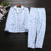 Δύο κομμάτια πιτζάμες σε λευκό με floral εκτύπωση