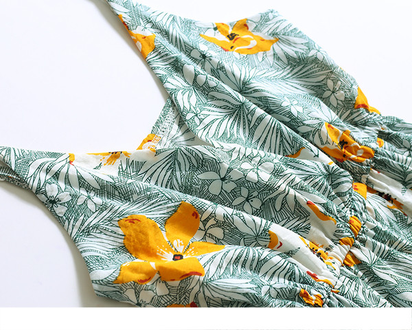 Καθημερινές γυναικείες φόρμες με λουλούδια