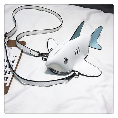 Εξαιρετική τσάντα σε διάφορα χρώματα - Shark