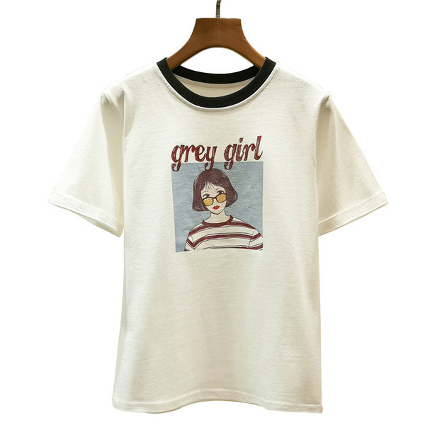 Μοντέρνα γυναικεία T-shirt με πολλές εκτυπώσεις