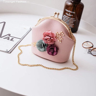 Σύγχρονη γυναικεία τσάντα με 3D floral διακόσμηση σε διάφορα χρώματα