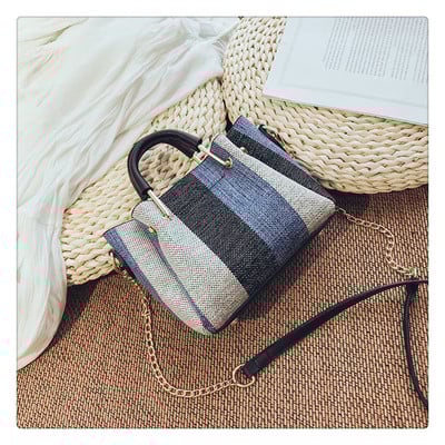 Geanta de mana mica colorata cu geanta de voiaj si lant