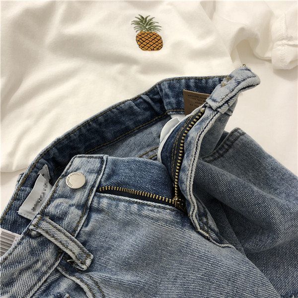 Интересни дамски къси дънки с висока талия походящи за ежедневие