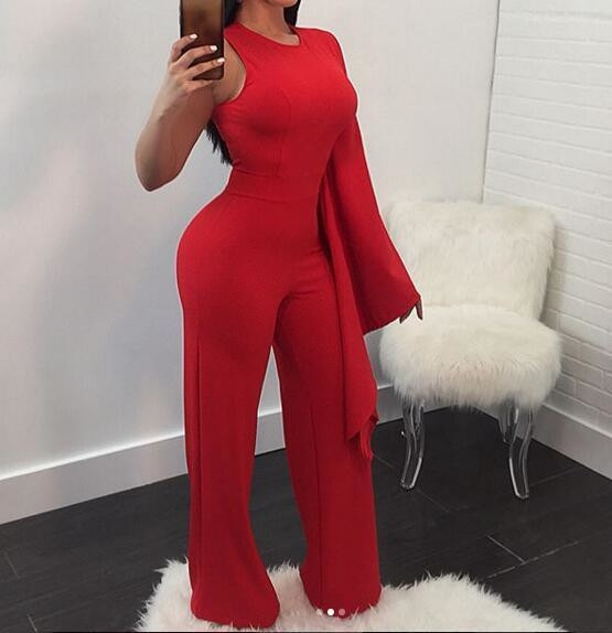 Μοντέρνες γυναικείες φόρμες σε τρία χρώματα