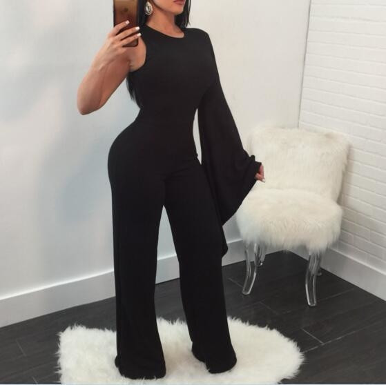 Μοντέρνες γυναικείες φόρμες σε τρία χρώματα