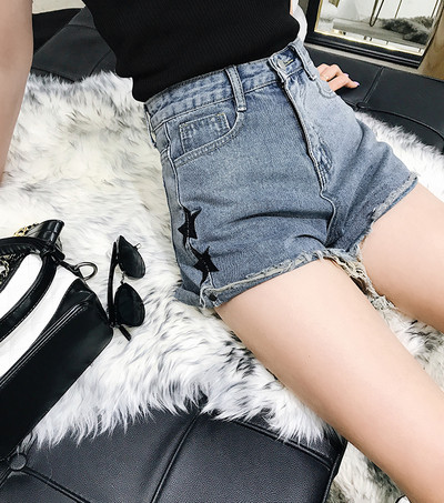 Γυναικεία σορτς με υψηλή μέση