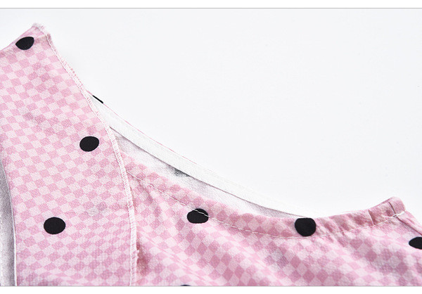 Κομψό γυναικείο φόρεμα με λαιμόκοψη σε σχήμα V, κομμένο σε ροζ χρώμα