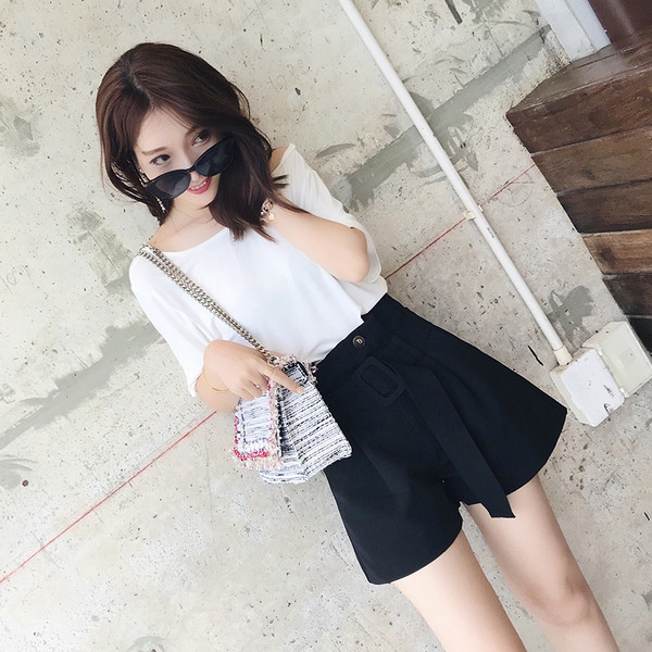 Елегантни къси дамски панталони с висока талия в два цвята